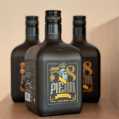 Piero 58 - Navy Strength - Gin 2
