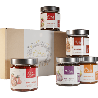 d'Hala Our Sweets Gift Set (5x spread)