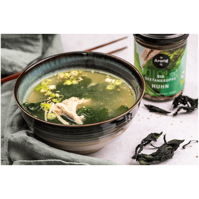 Organic seaweed soup chicken