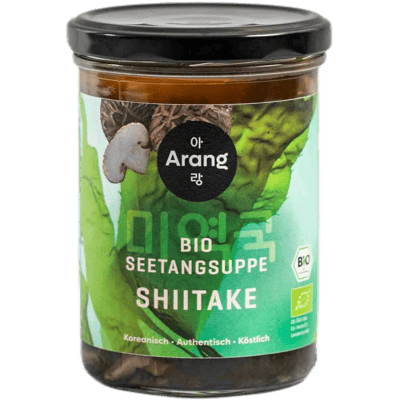Organic seaweed soup shiitake