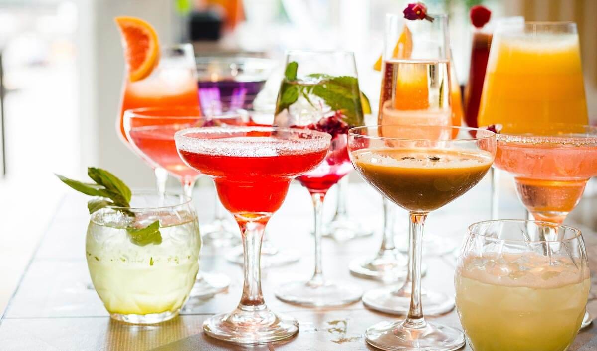 Kalorienarme Getränke mit Alkohol und alkoholfrei