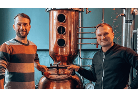 Natur pur im Glas - Die Experimentierfreude der SNOWO Distillers