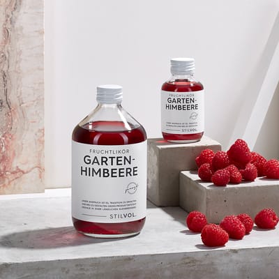 Garden raspberry fruit liqueur