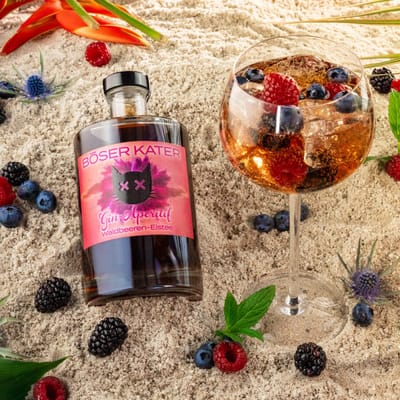 Bad hangover wild berry iced tea gin aperitif