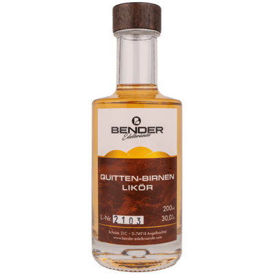 Quince pear liqueur