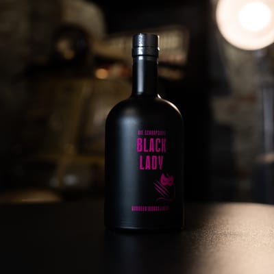Schnaps Idee Black Lady - Himbeere x Habanero x Wodka Likör 3