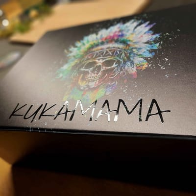 Kukamama Geschenkbox (1x Dry Gin + 2x Gläser) 3
