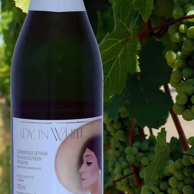Lady in White - de-alcoholized sparkling wine