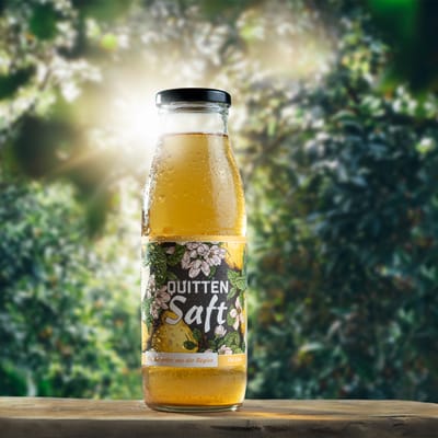 Quince juice from orchard fruit