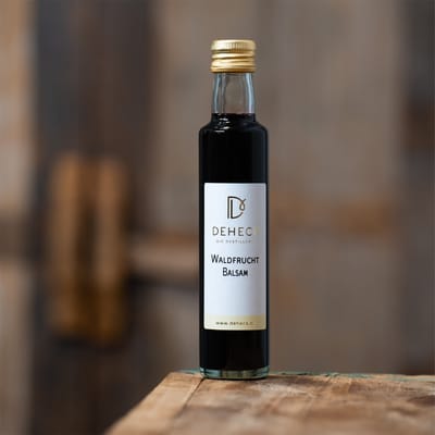 Forest fruit balsamic vinegar preparation