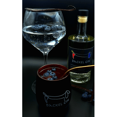 DACKEL GIN 3