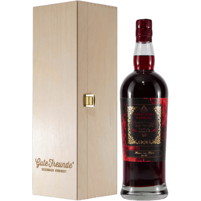 Hanseatic City of Hamburg Storehouse Lucifer's Spirit Spiced Rum with wooden gift box
