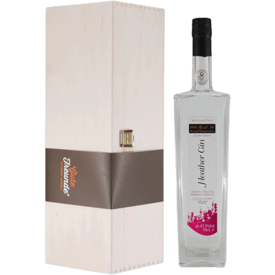 Knockeen Hills Heather Gin with wooden gift box