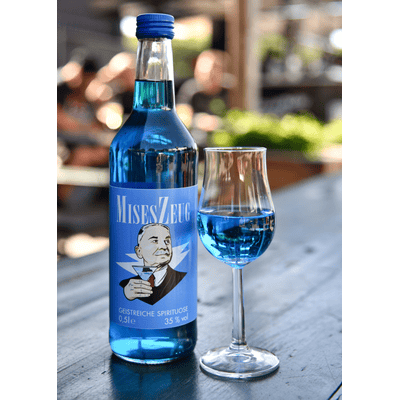 Mises stuff - gin and vermouth spirit