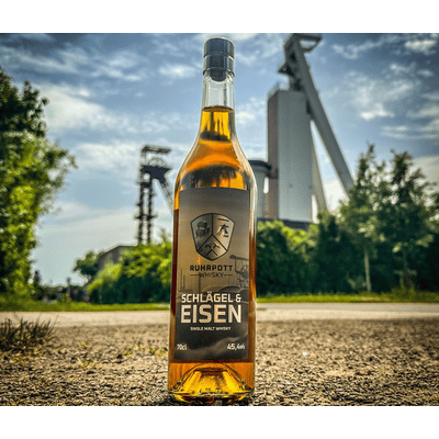 Mallet & Iron Single Malt Whisky