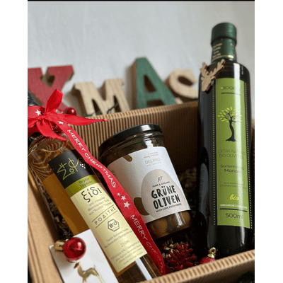Weihnachts-Präsentkorb "Griechischer Salat" (1x Olivenöl + 1x Mandarinenessig + 1x Grüne Oliven + 1x Oregano)