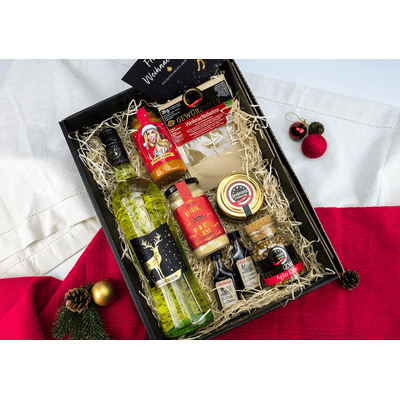 Geschenk Weihnachtsfeier gefüllt mit Weihnachts-Spezialitäten