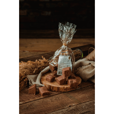 Salzwedeler Baumkuchen pralines whole milk