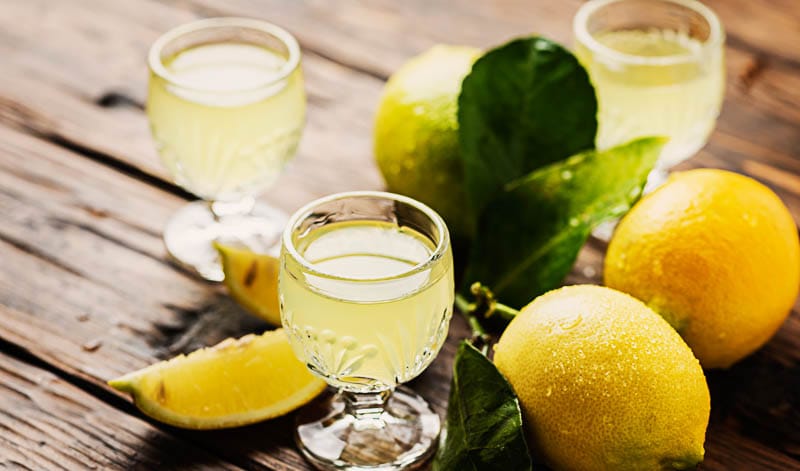 Limoncello - Alles über den italienischen Zitronenlikör