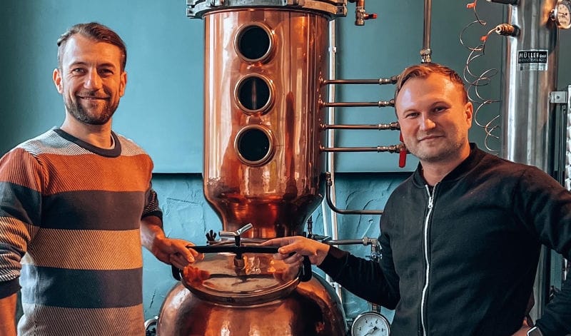 Natur pur im Glas - Die Experimentierfreude der SNOWO Distillers