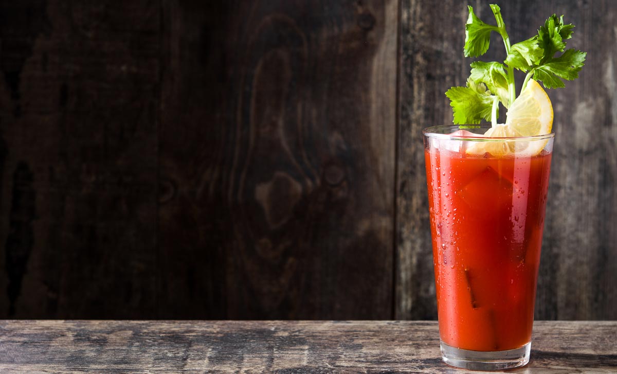 Der Bloody Mary ist mit rund 120 Kalorien der kalorienärmste Cocktail. Der Bloody Mary ist mit rund 120 Kalorien der kalorienärmste Cocktail.