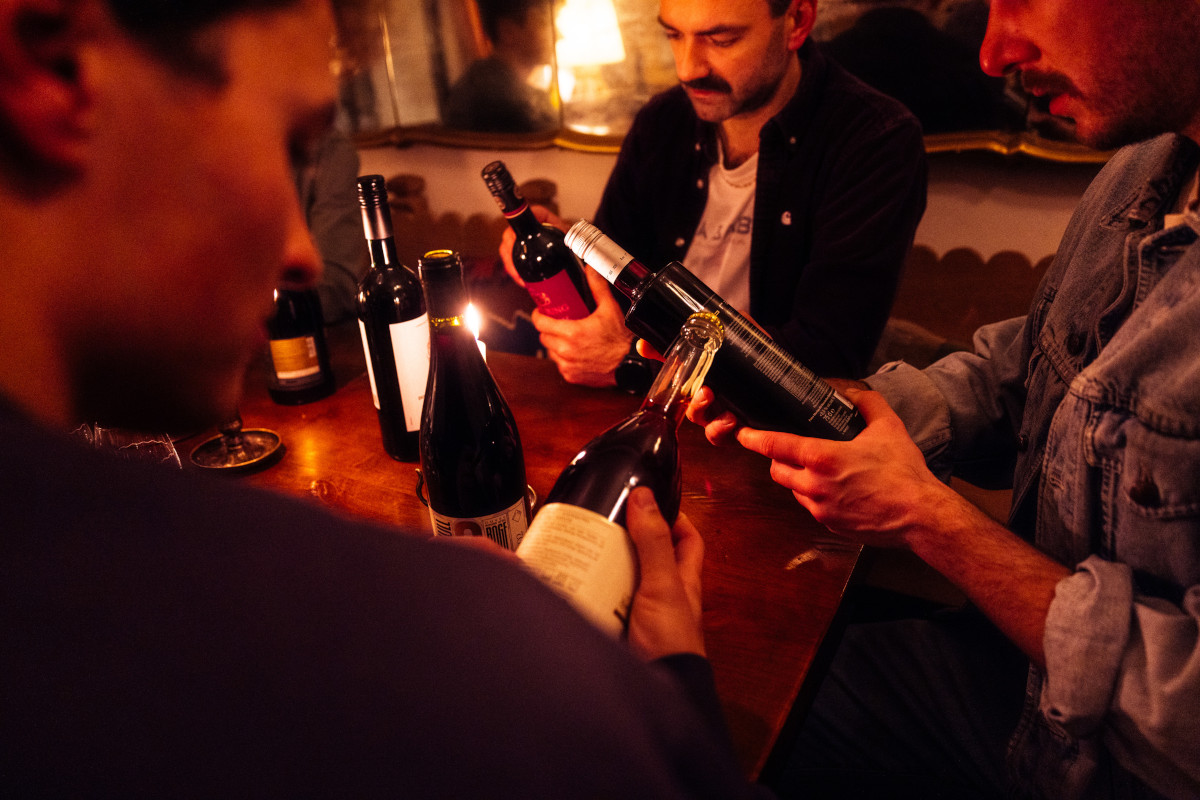 Alkoholfreier_Rotwein_Vergleichstest_2024.jpg?1745832455063